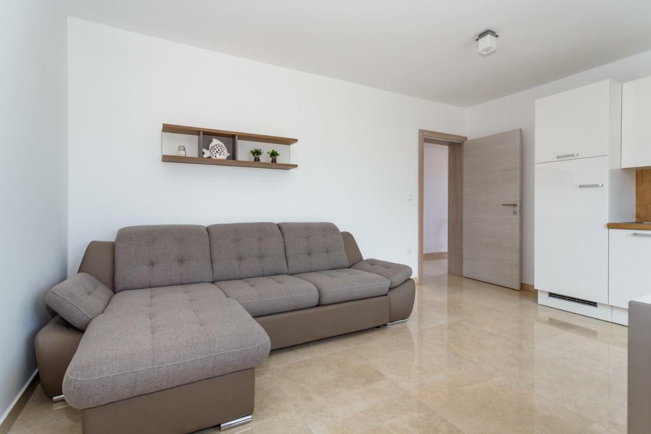 Apartman Maslina 克尔克 外观 照片